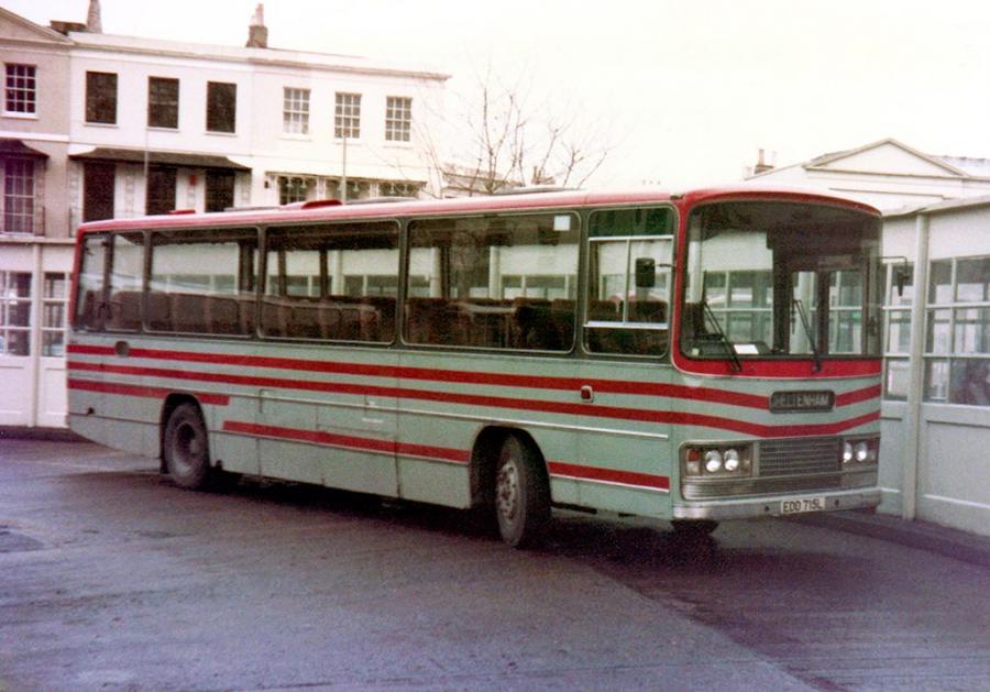  Bedford YRT Willowbrook Expressway (C51F) 1972 года  (фото 2 из 3)